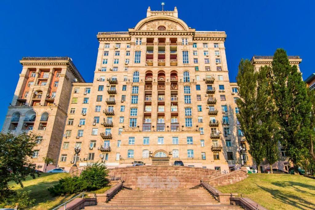 Апартаменти 3-Кімнатні, Метро Хрещатик Kiev Bagian luar foto
